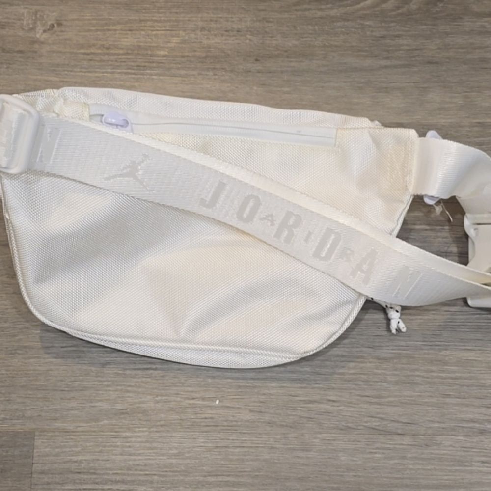 Jordan Rise Crossbody Bag- White - Picture 13 of 13